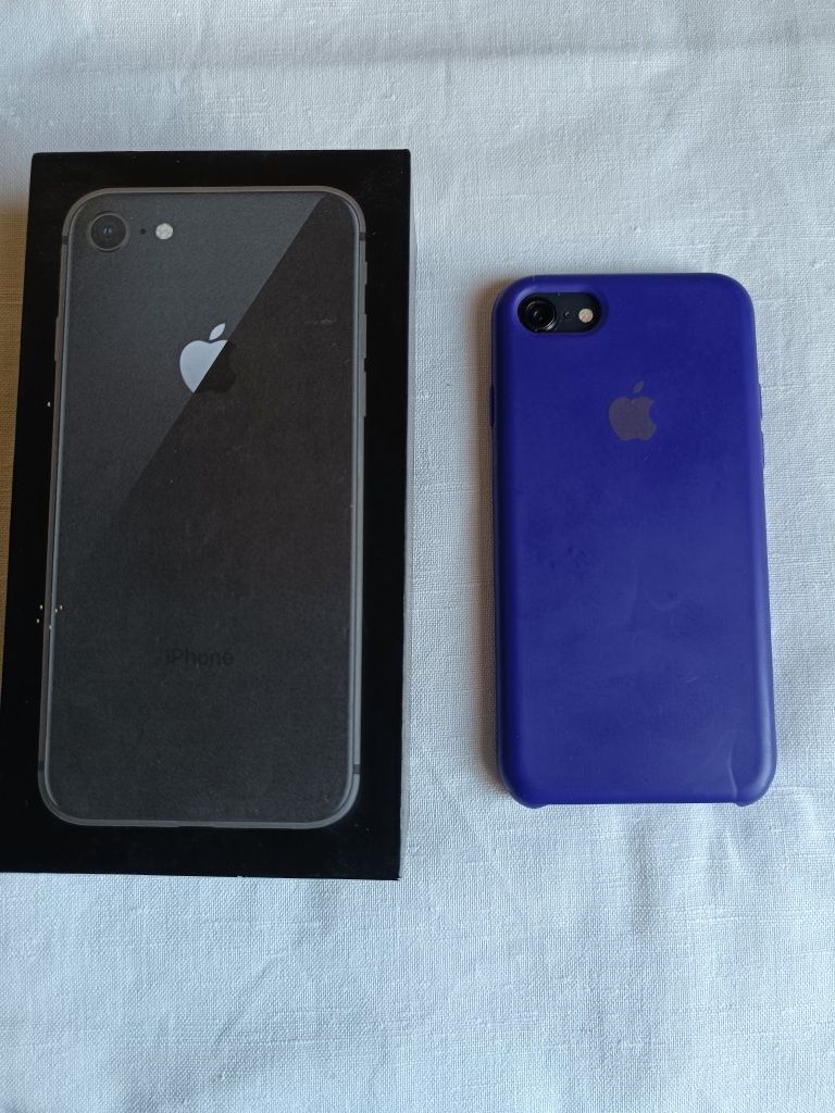 Смартфон Apple iPhone 8 256GB Space Gray