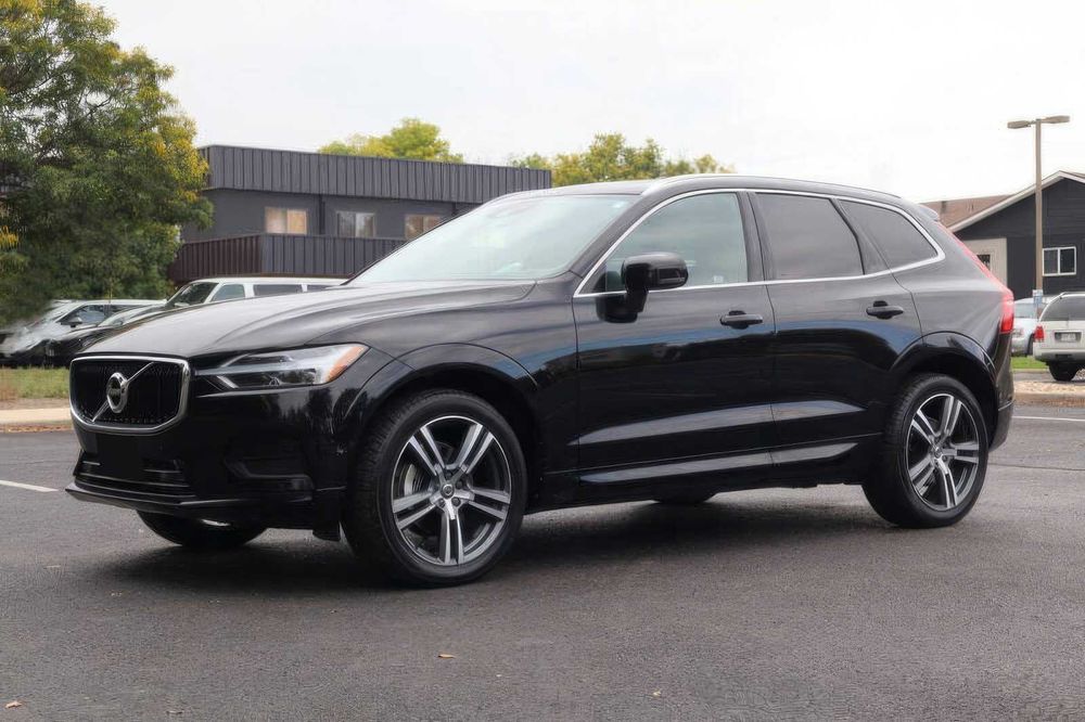 Volvo XC60 T5 Momentum      2019