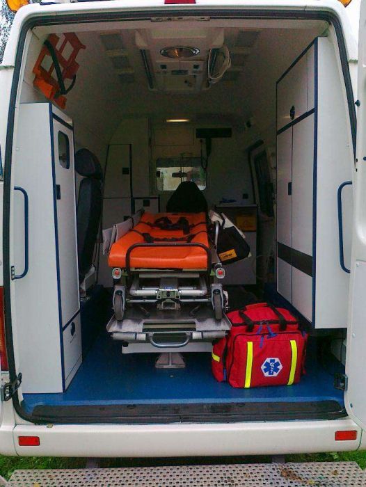 transport medyczny, przewóz chorych - karetka, ambulans,zabezpieczenie