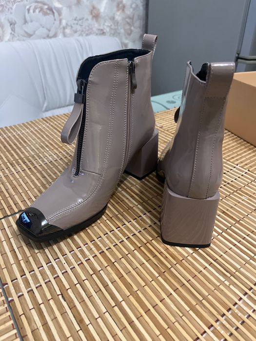 Напівчобітки осінньо-весняні