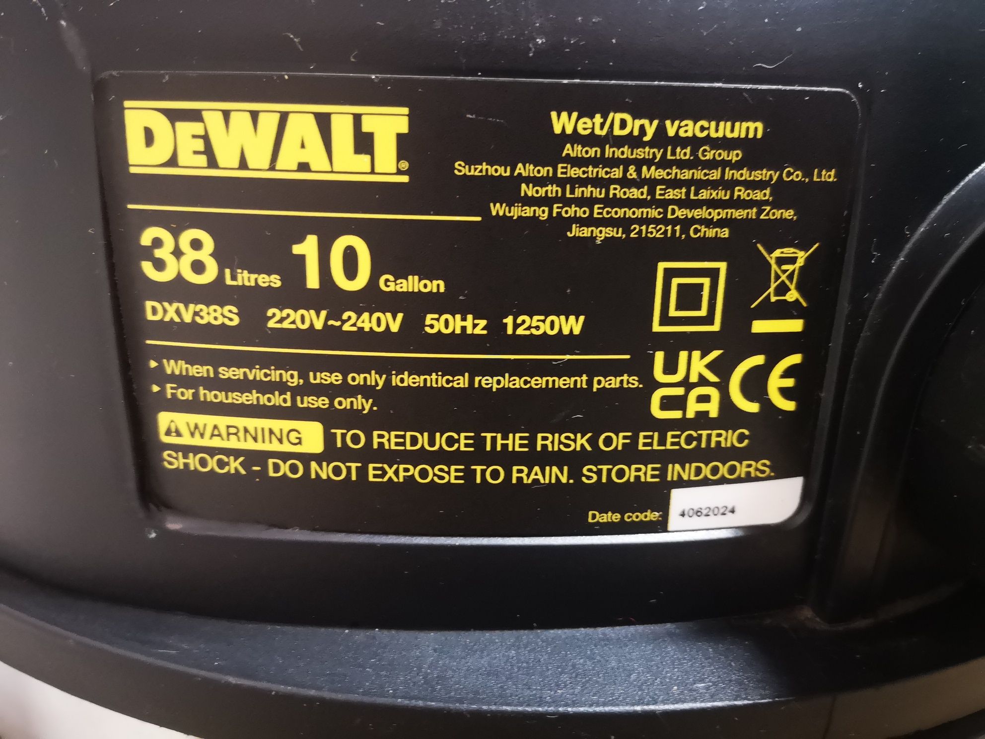 Потужний новий будівельний пилосос з функцією видуву DeWalt DXV38S