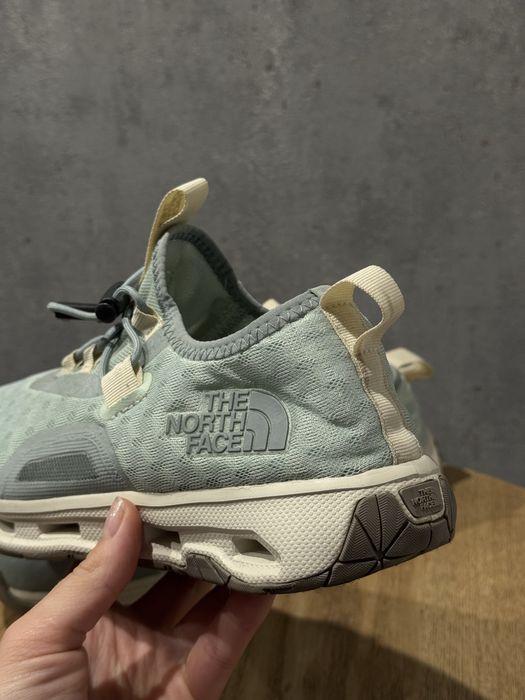 Жіночі кросівки The north face skagit