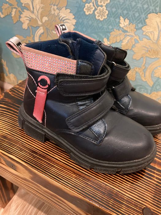 Черевики для дівчинки