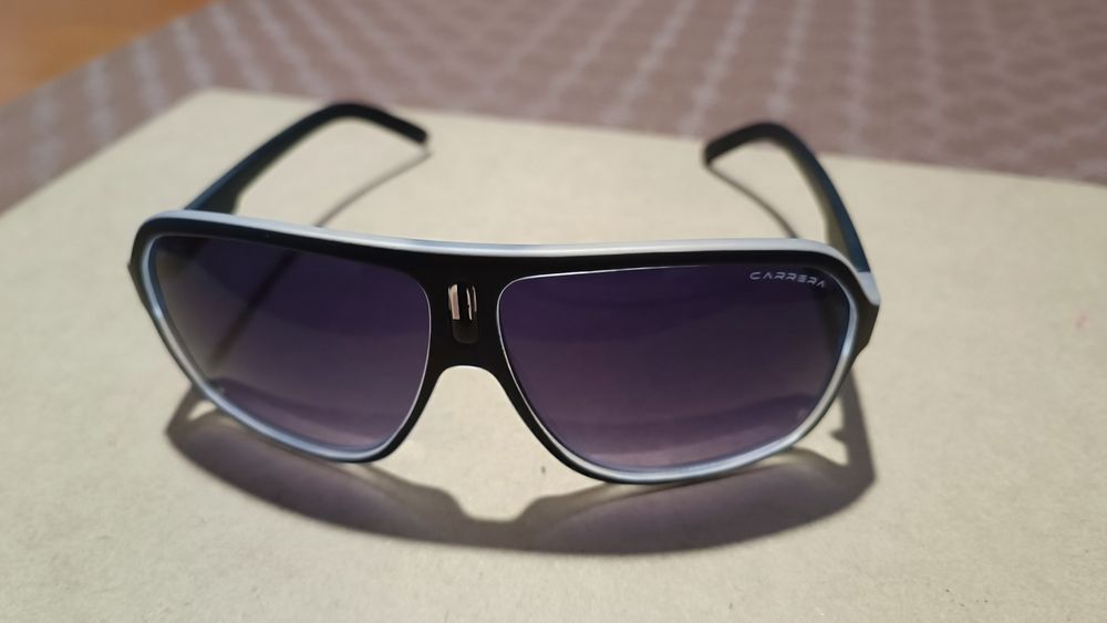 Óculos de sol Carrera NOVOS