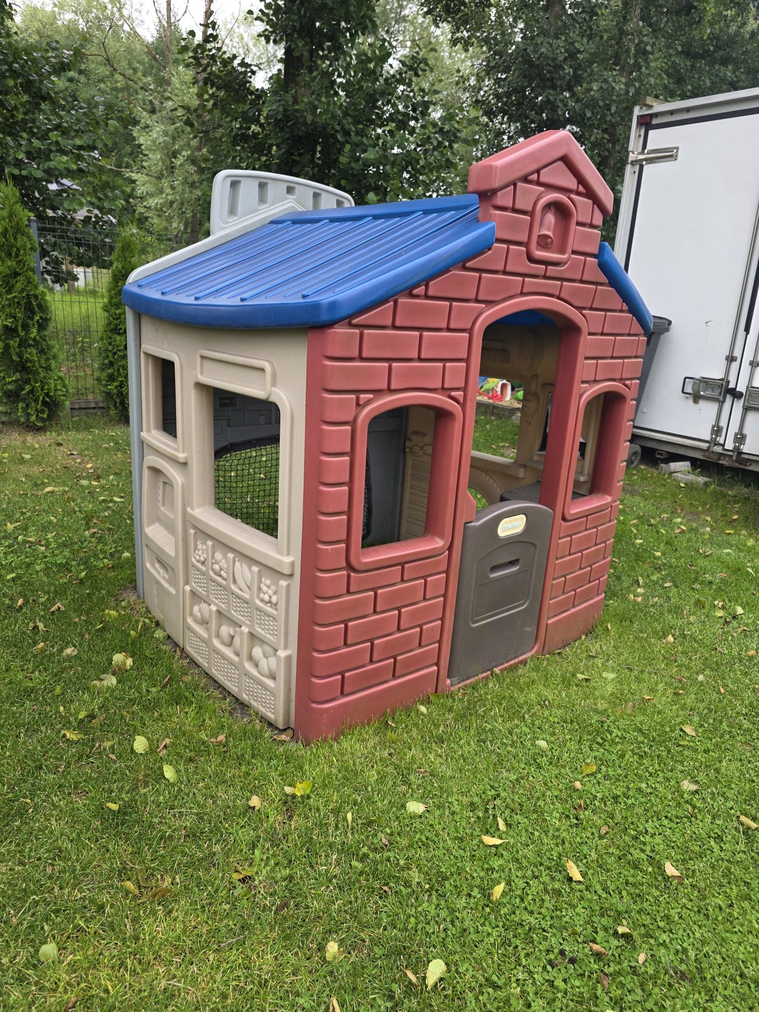 Domek dla dzieci little tikes