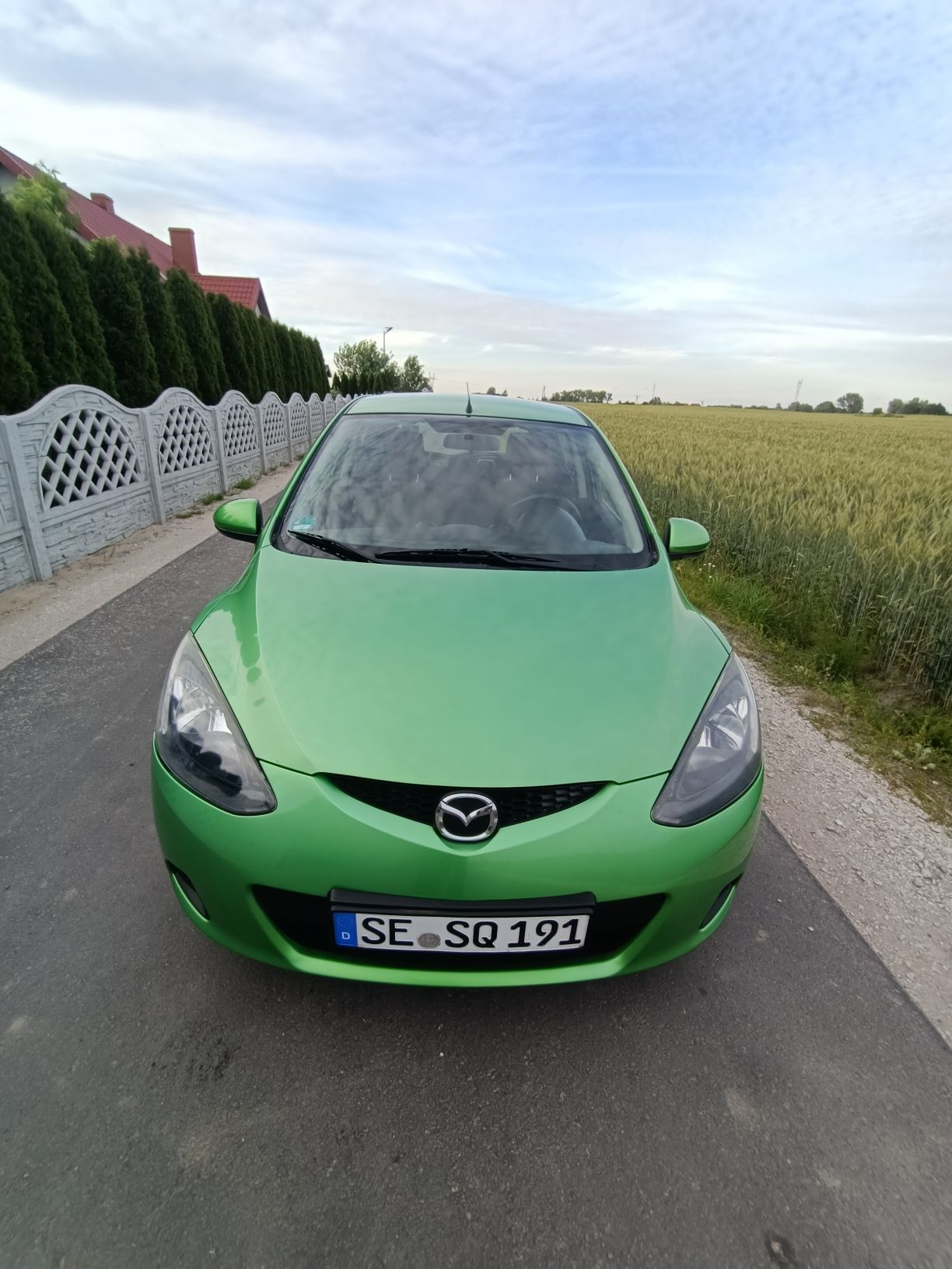 Mazda 2 z Niemiec 1,3 benzyna w super stanie.