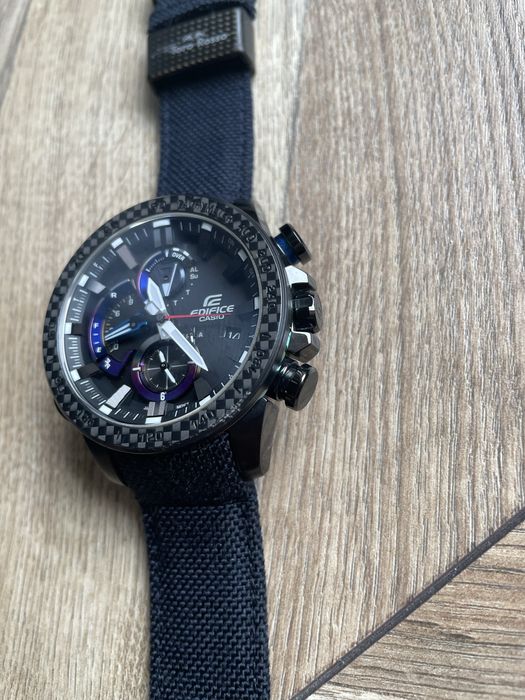 Zegarek Casio EQB-800TR-1AER scuderia torro rosso edycja limitowana