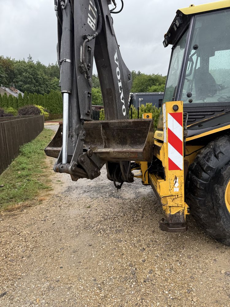 koparko ładowarka volvo bl71  cat jcb