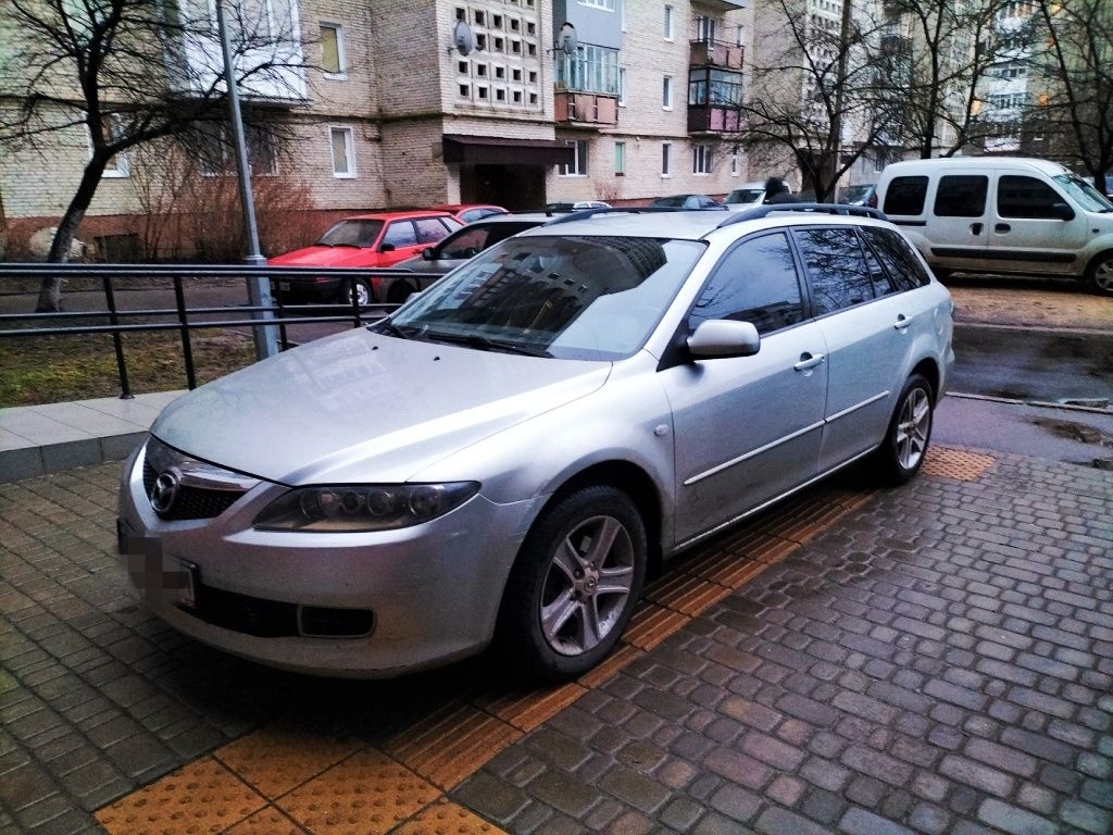 Продам , або обміняю Mazda 6