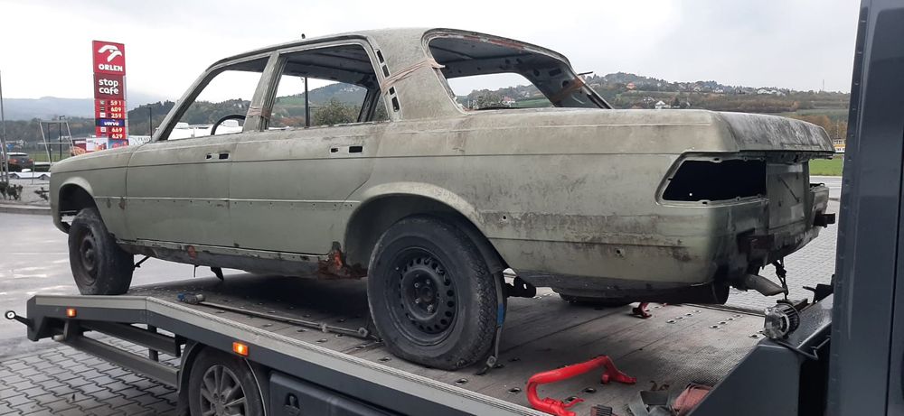Mercedes w116 280 se