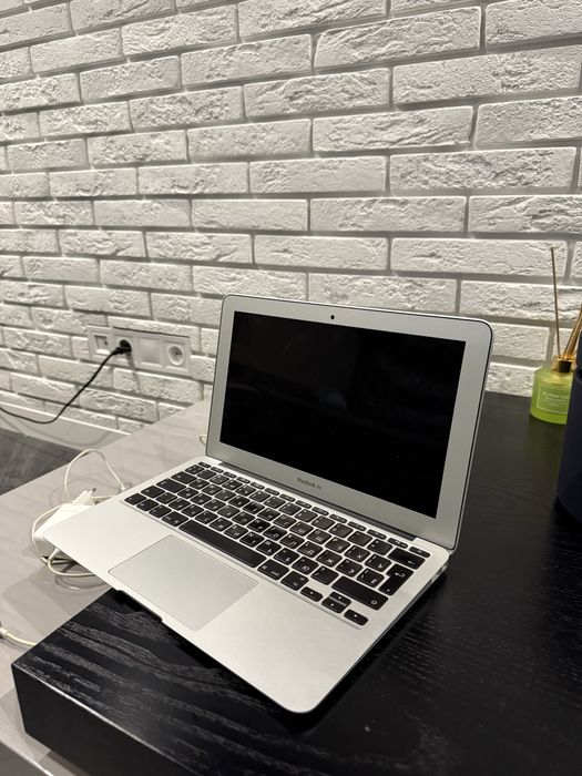 Macbook Air 11, 2015