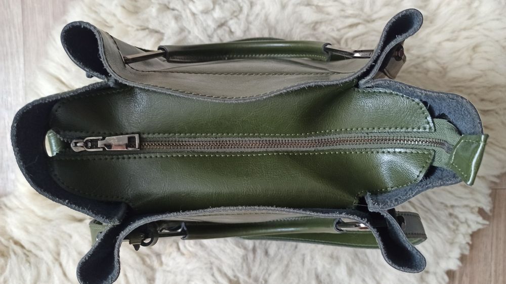 Сумка-тоут з натуральної італійської шкіри