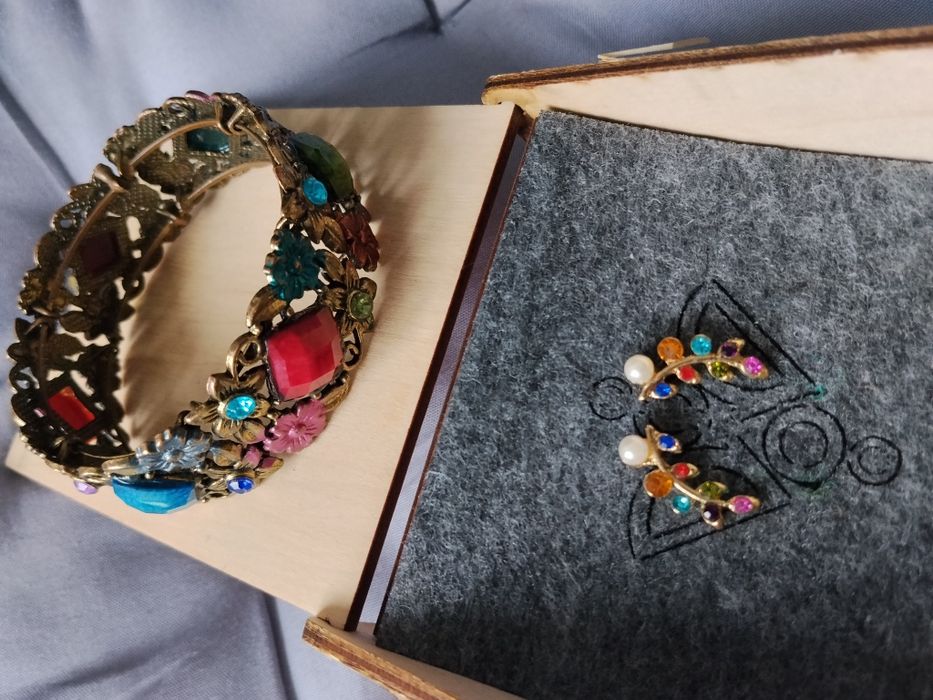 Браслет та сережки