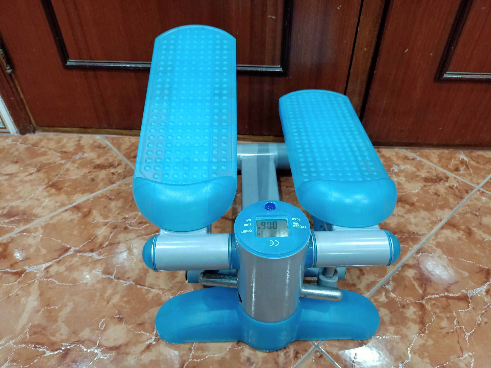 Stepper Decathlon exercício físico casa quarto apartamento vivenda.