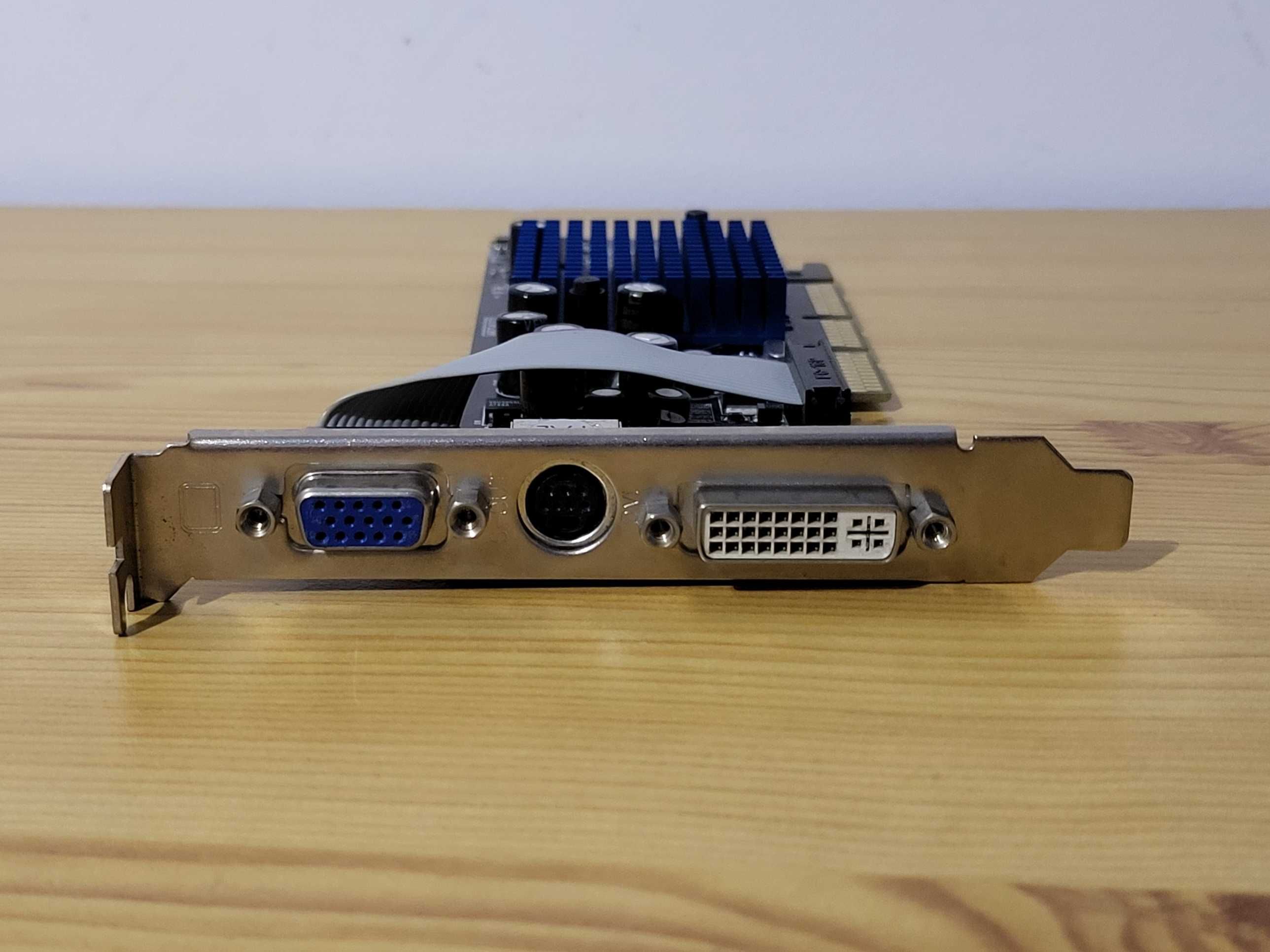 karta graficzna retro ATI Radeon 7500 LE 64 MB DVI VGA