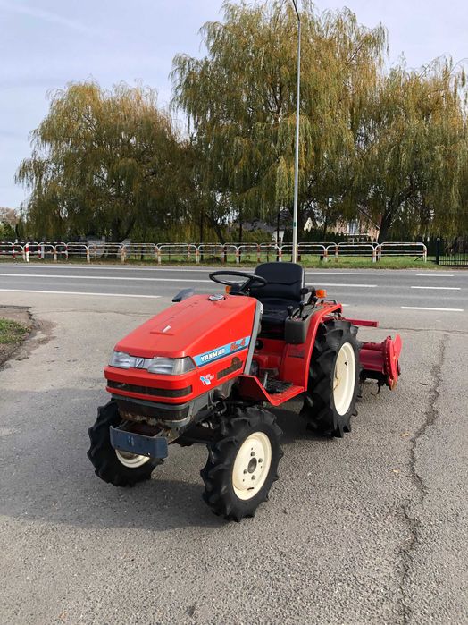 Traktorek Yanmar Ke4 z glebogryzarką 14KM 4x4