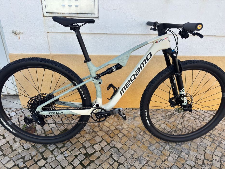 Bicicleta Megamo Track R100 10 - Tamanho S
