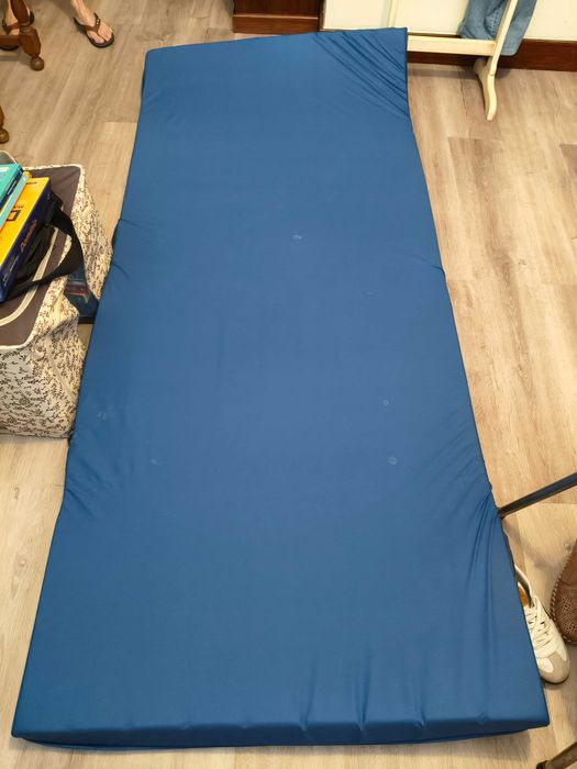 Colchão de anti-escaras como novo