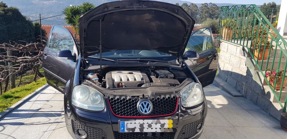 VW Golf V 2.0tdi