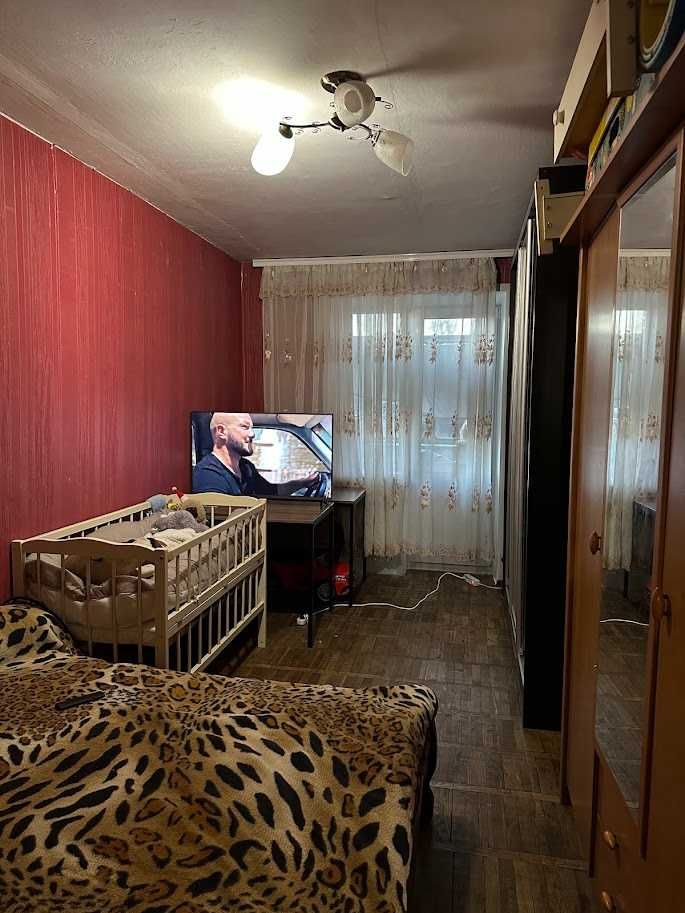 Продам 3-кімнатну квартиру по вул.Москаленка,10, без комісії