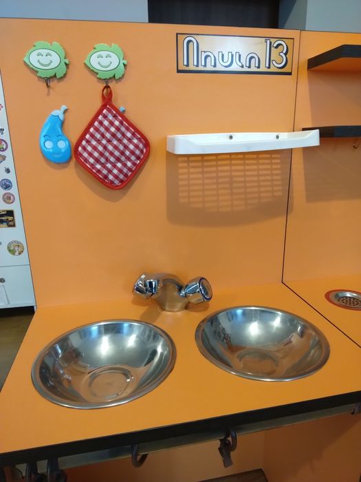 Kuchnia drewniana dla dzieci