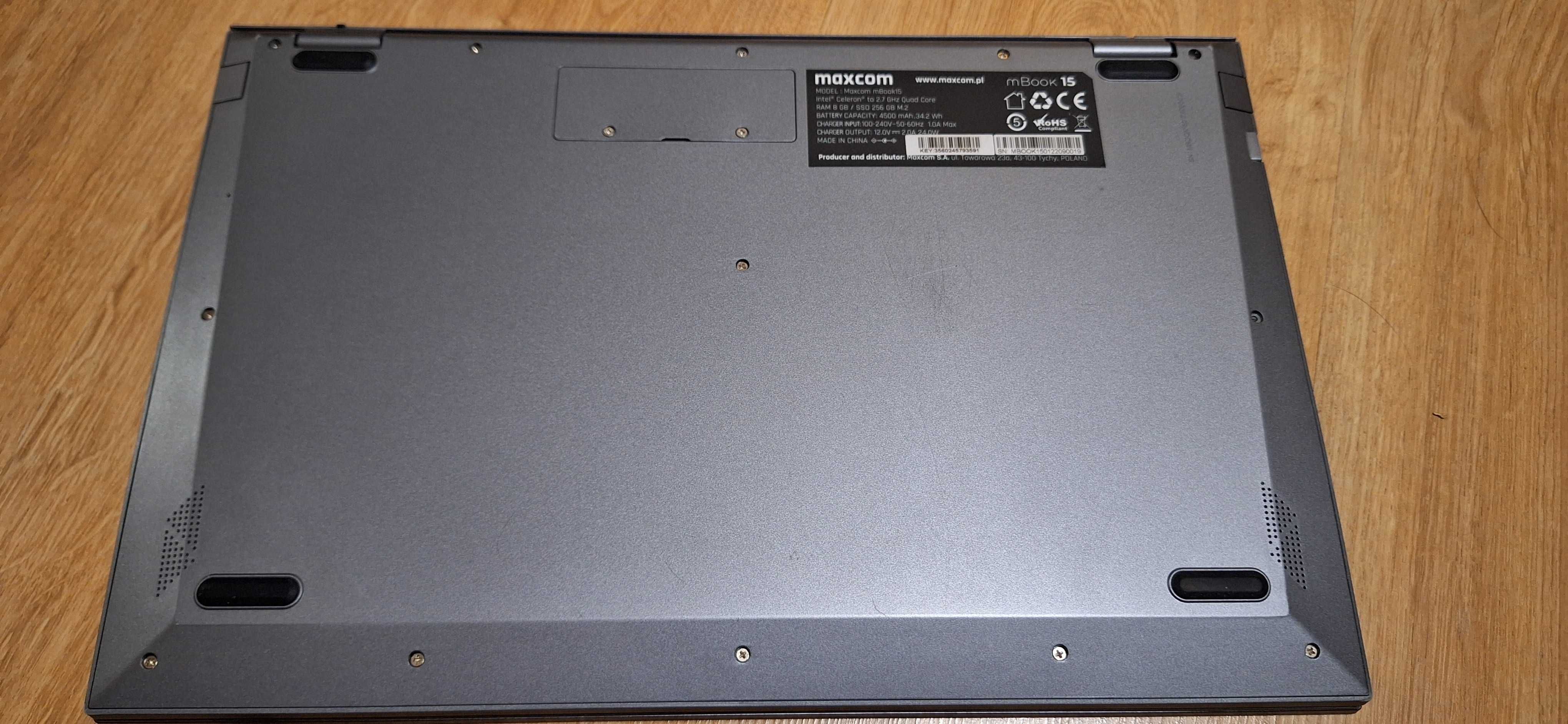 Laptop mBook 15"