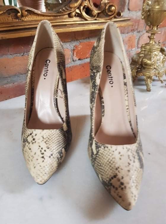 Buty damskie , imitacja skóry węża