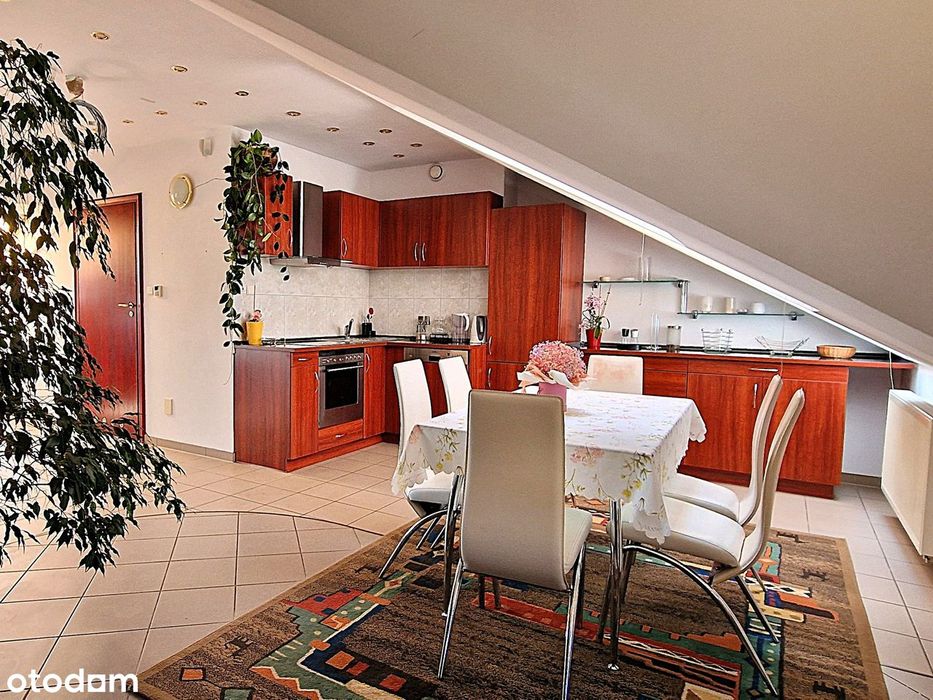 Wynajmę mieszkanie na poddaszu - Gdynia Mały Kack ul. Płocka - 75 m2