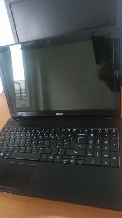 Laptop  do pracy i zabawy