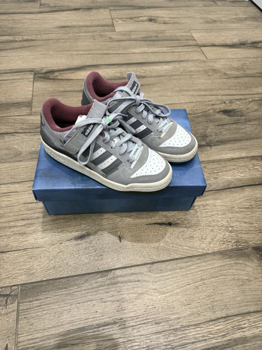 Продам кеди adidas