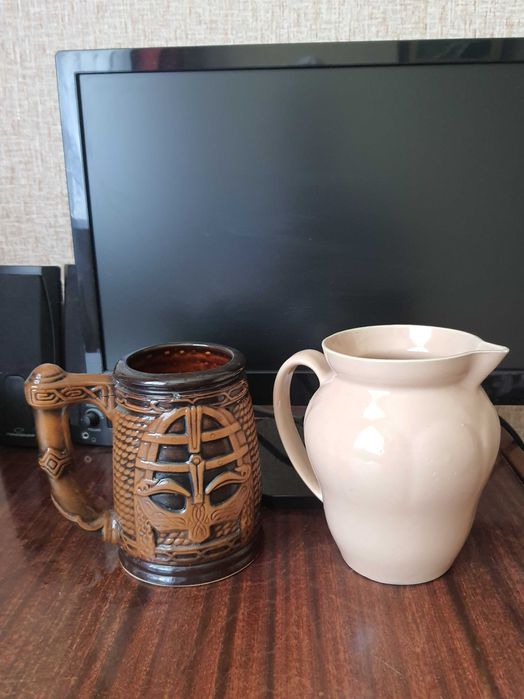 Кружка большая,молочник -керамика .