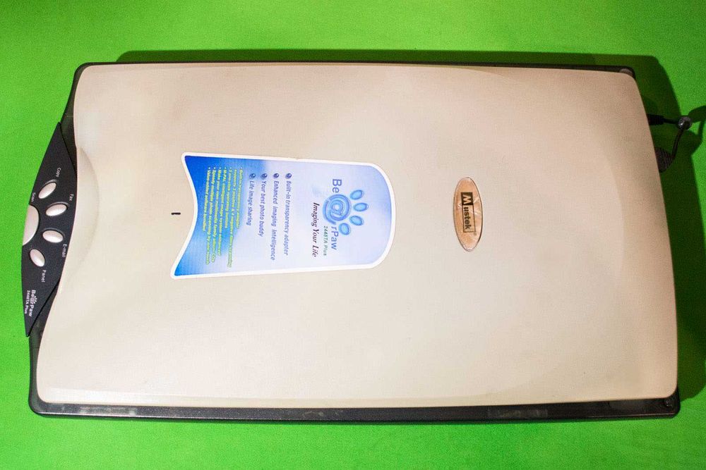 Планшетний сканер Mustek BearPaw 2448TA Plus, оцифрування фотоплівок+