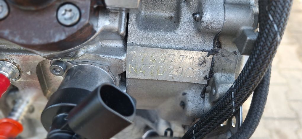 Motor BMW poucos kms n47d20c 184cv 320d 520d f10 f11 f31 e90