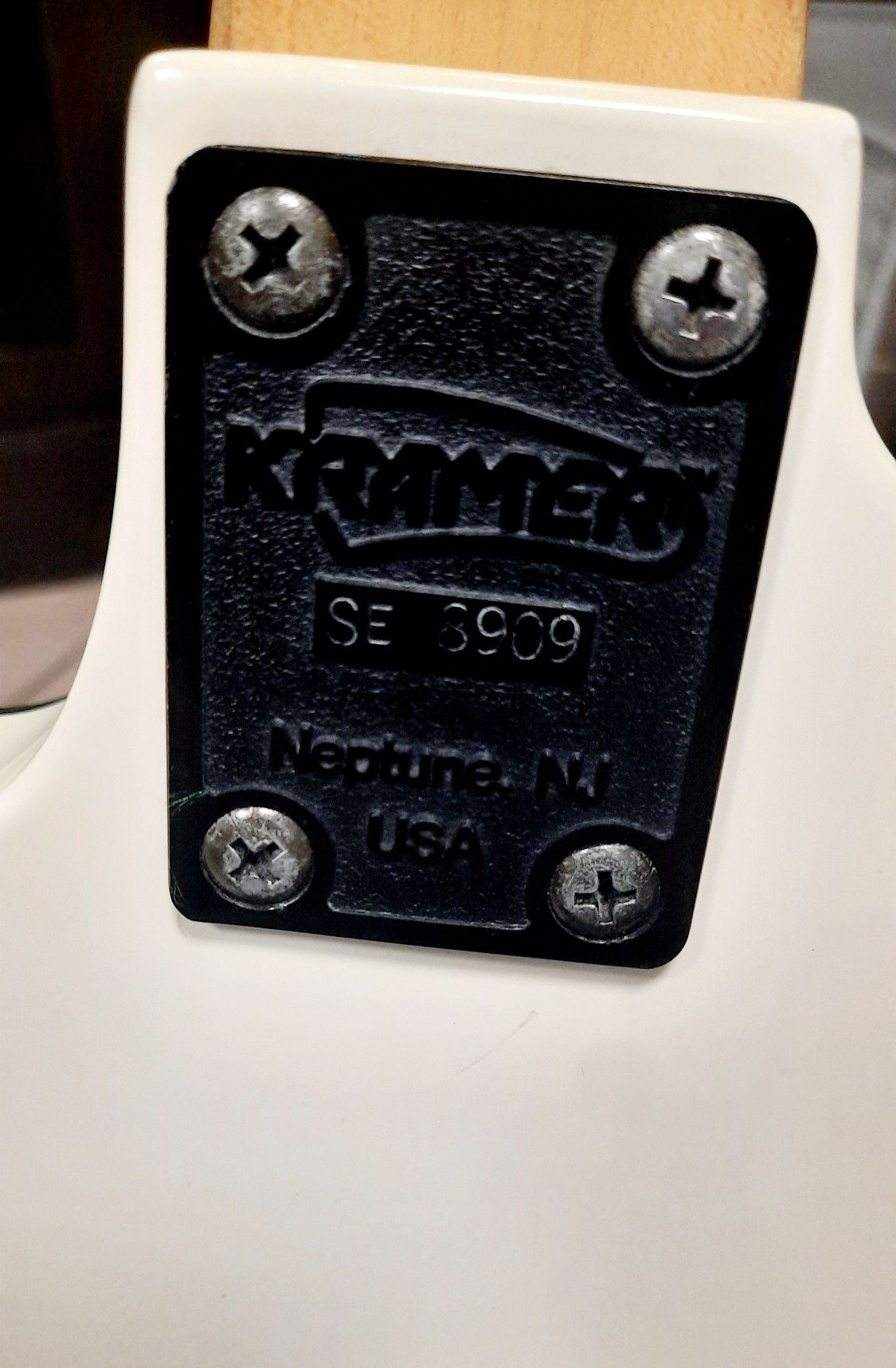 Gitara elektryczna Kramer -615 ST