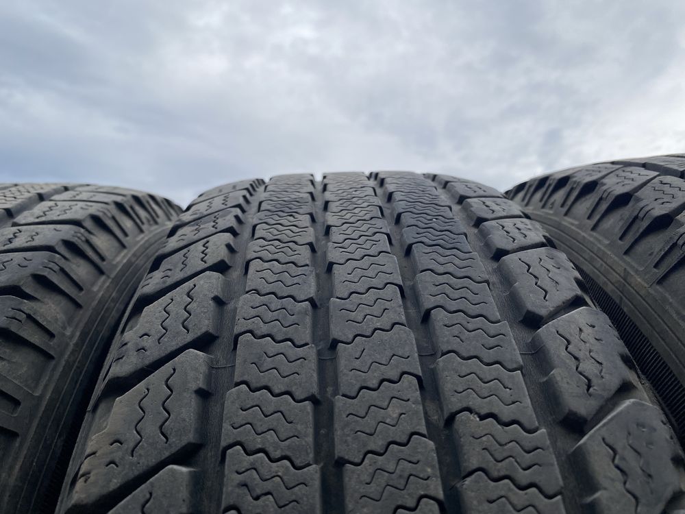 goodyear всесезонка 215/70/r16