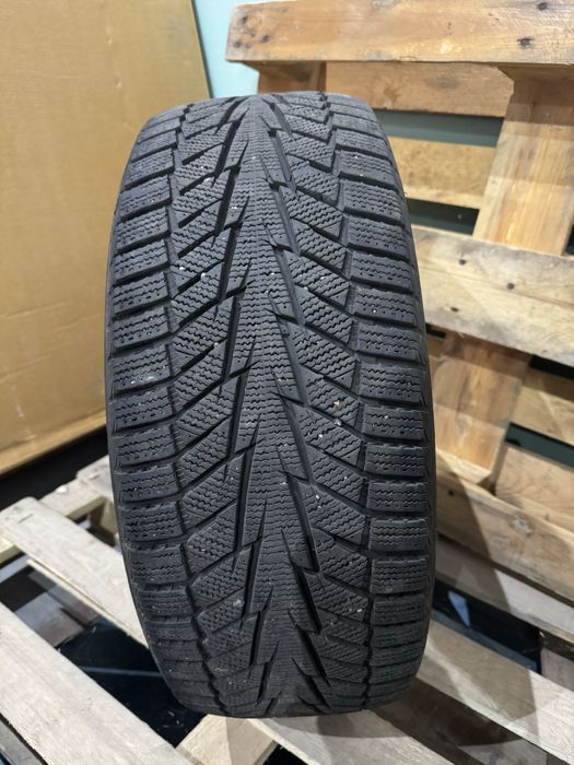 Продам зимнюю резину HANKOOK 225/40/18 и 245/40/18