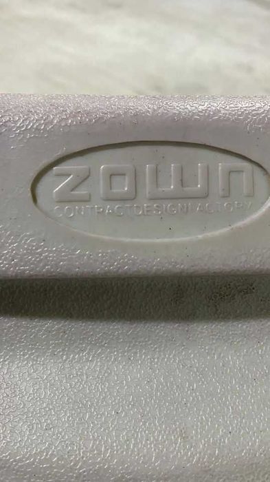 Cadeiras Dobráveis - ZOWN - 100uni.