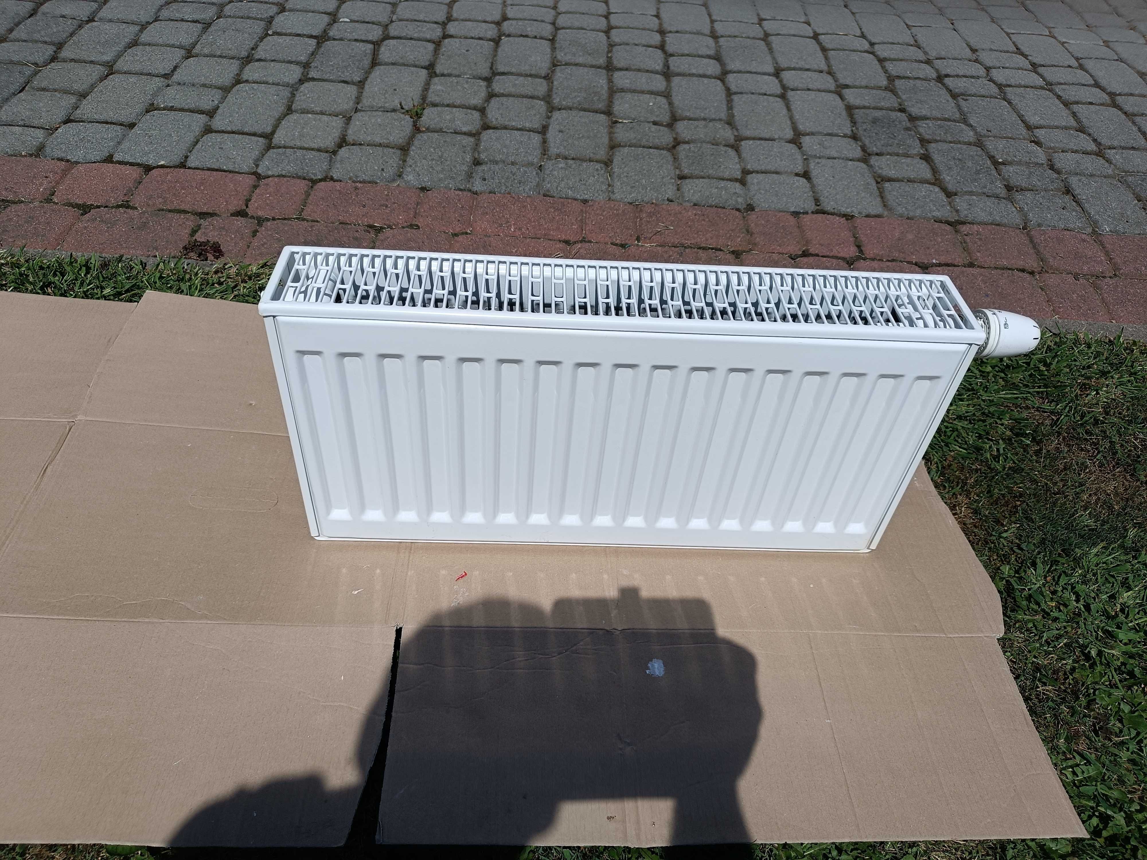 Grzejnik płytowy KERMI V22 300x600