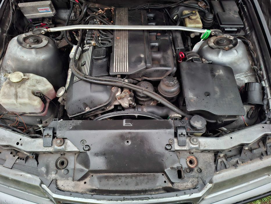 Bmw e36 m54b30 mpakiet gaz manual na swapa uszkodzone