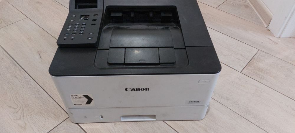Продам принтер Canon i-SENSYS LBP 226dw.