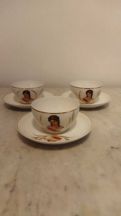 Três chávenas de café - vista alegre - Decoração Damas