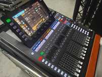 Mikser Behringer Wing Compact + Case Nowy