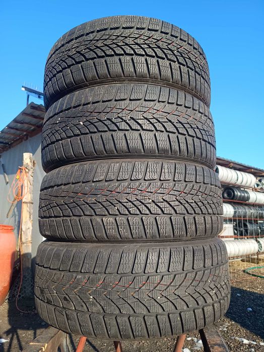 Opony zimowe Dunlop 205/45R17