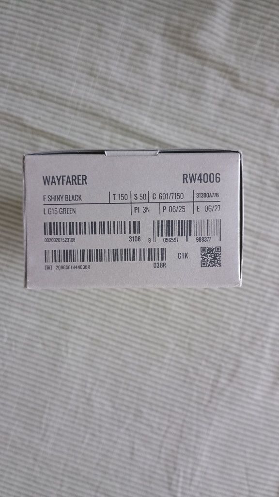 Ray-Bab okulary przeciwsłoneczne Meta RW4006 Wayfarer