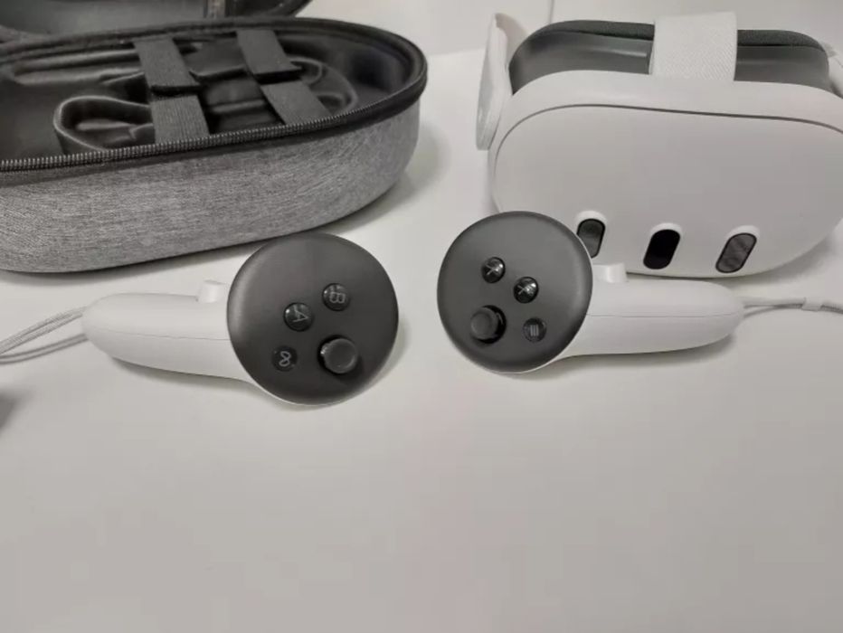 Gogle VR Meta Quest 3 512GB Etui