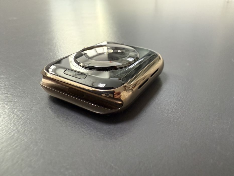 Apple Watch Series 4 40mm Stainless Steel Gold