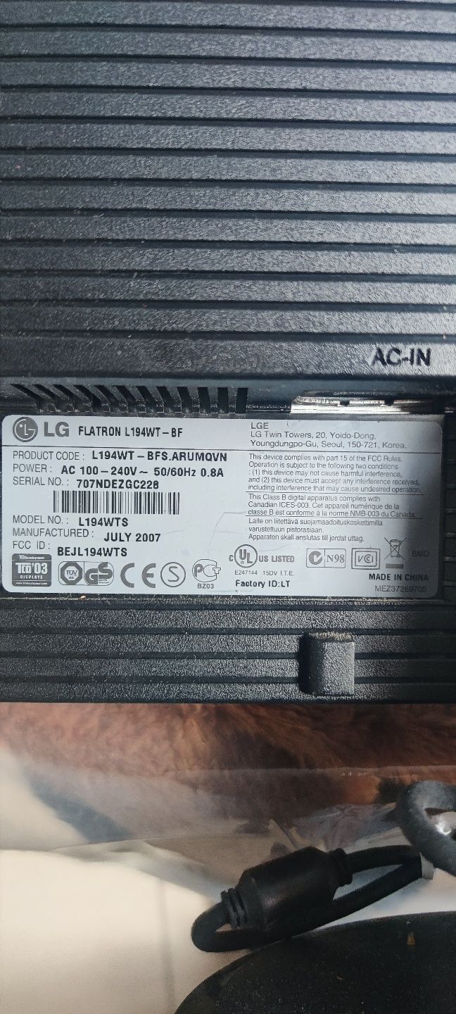 Монітор LG Flatron L194WT- BF