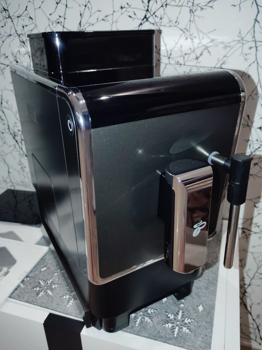 Ekspres do kawy automatyczny Tchibo Esperto Caffe Latte