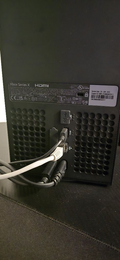 Xbox series x 1Tb + Akumulatorki
