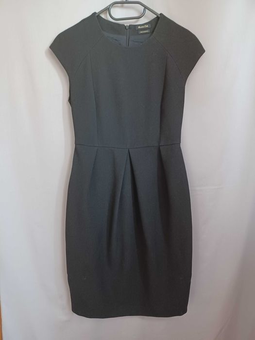 Czarna sukienka elegancka midi Massimo Dutti 36/S